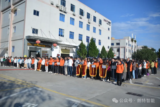 F66�������ܣ�����ʢ��չ�����ȫԱ�������³�
